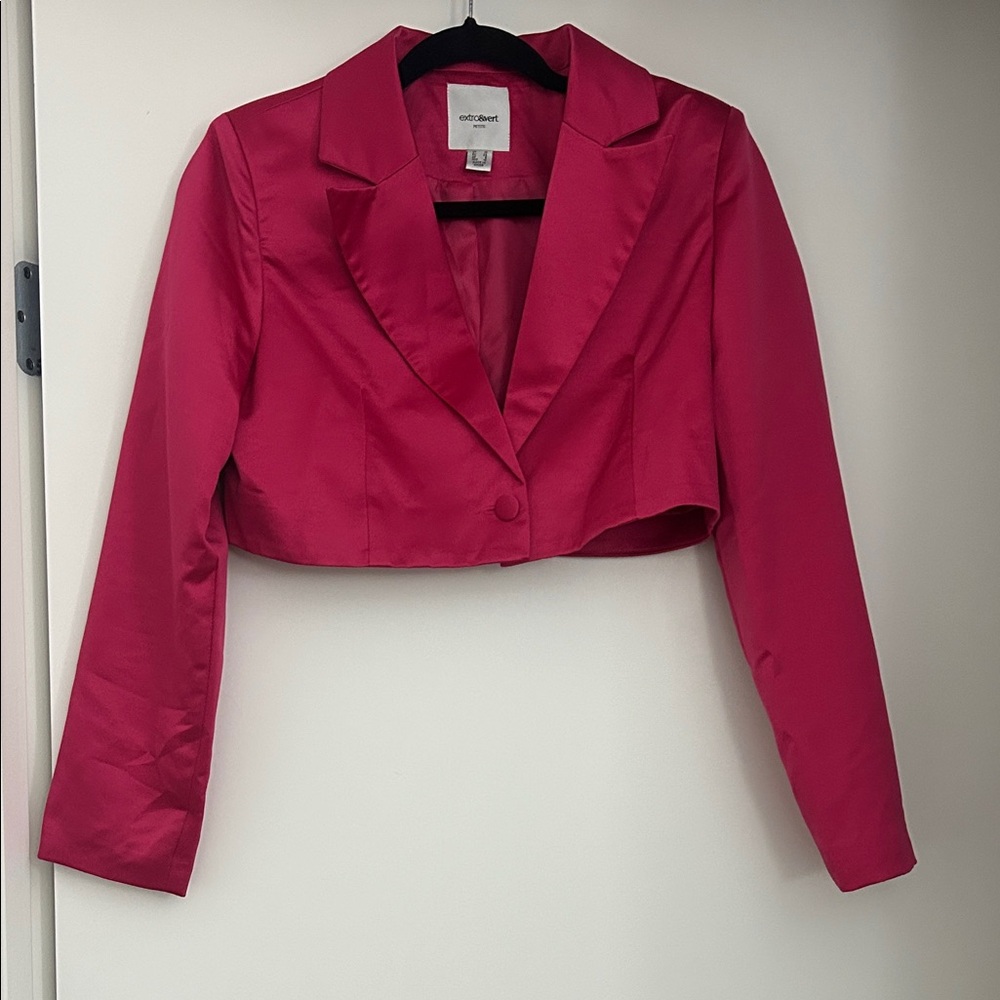Extro&vert Fuchsia Cropped Blazer